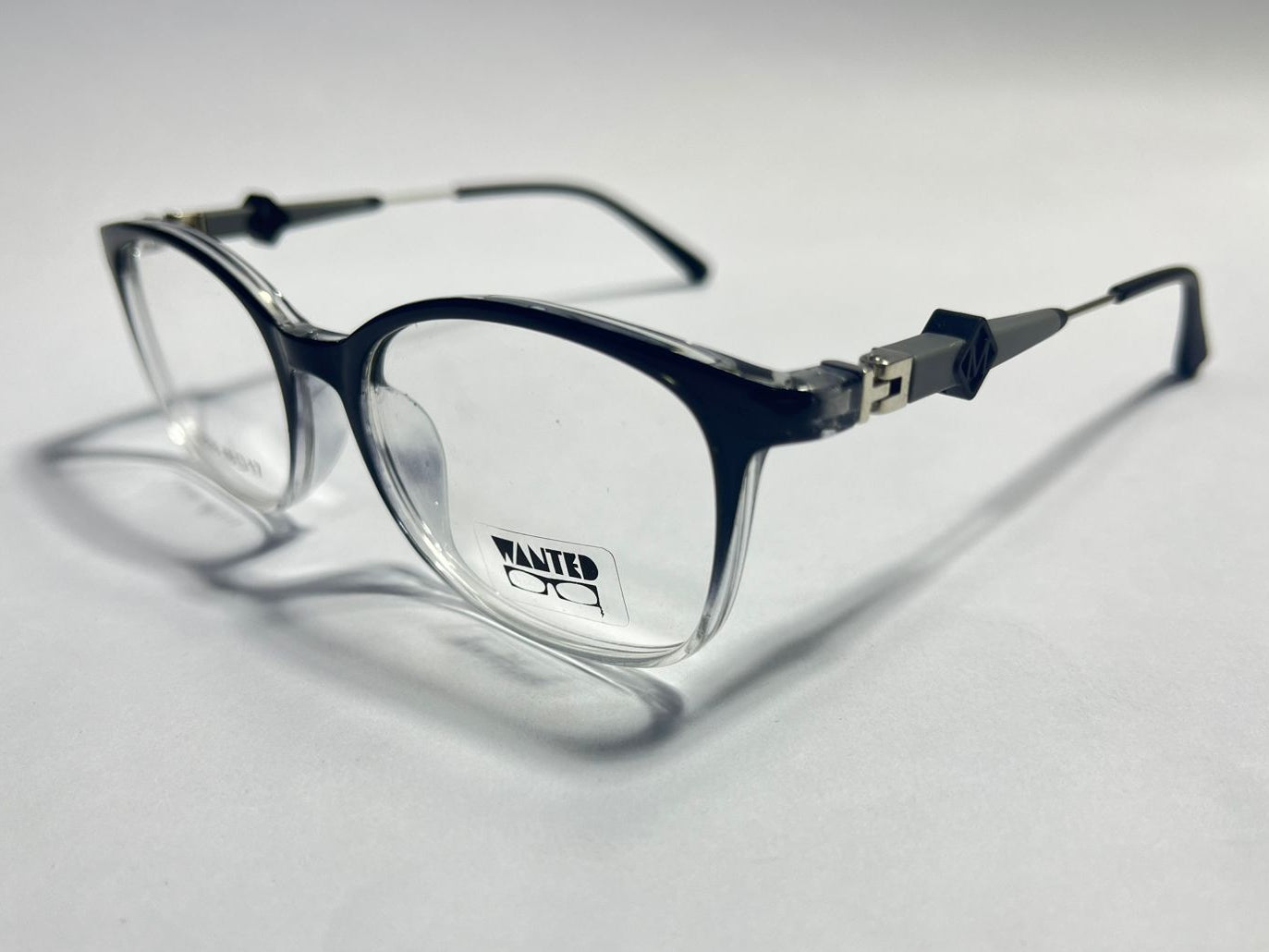 KIDS PLASTIC COLLECTION